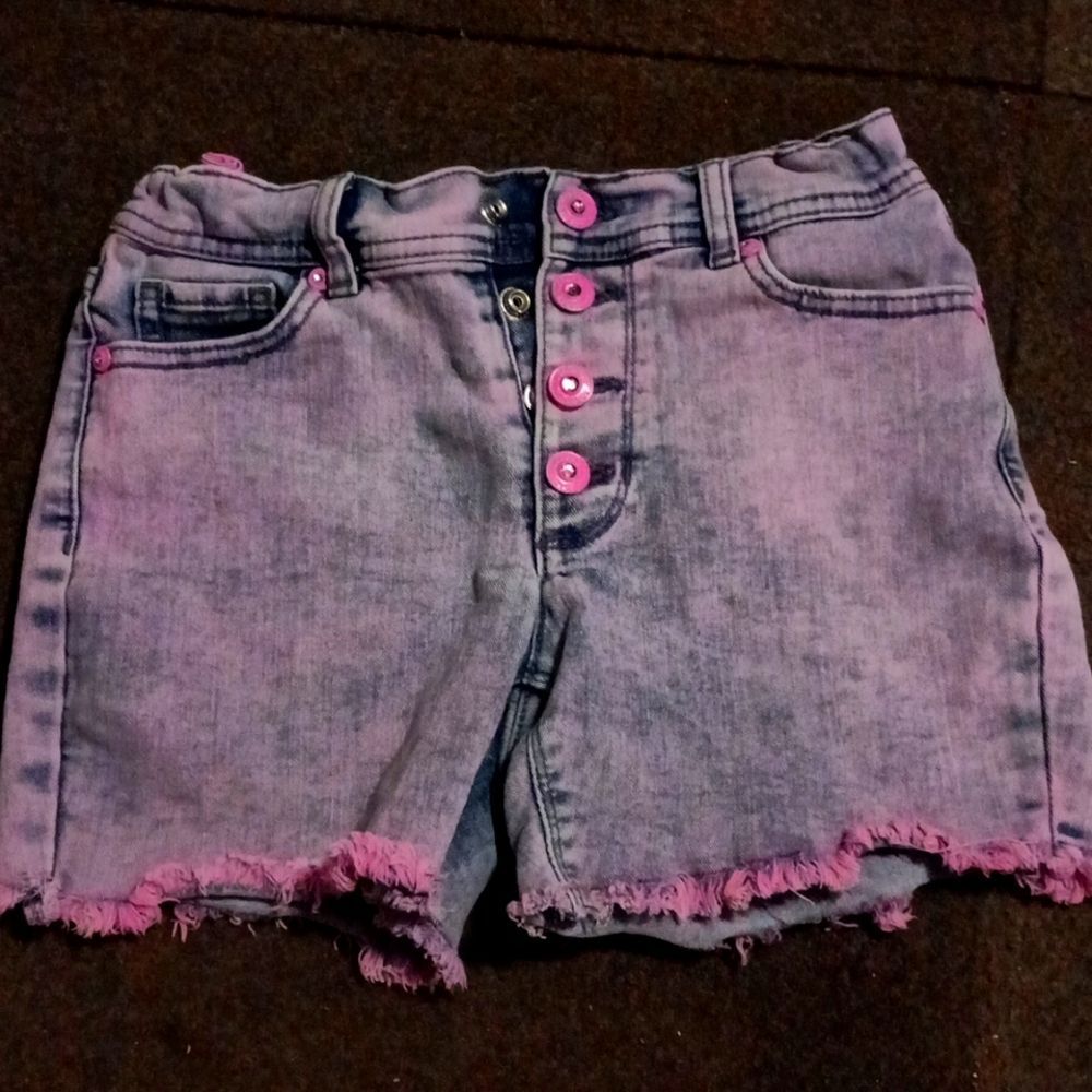 Girls pink jean shorts
